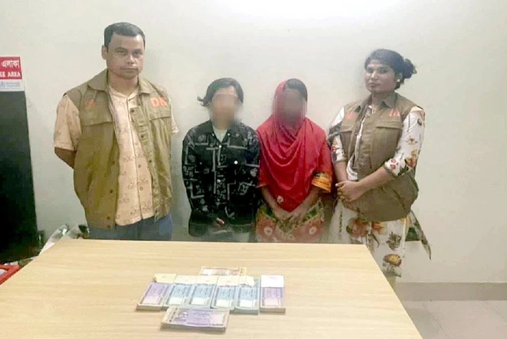 সাড়ে ৪ লাখ টাকার জাল নোটসহ চক্রের দুই সদস্য আটক